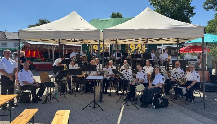 Musik, Sonne und eine Bierdusche zum Jubiläum!