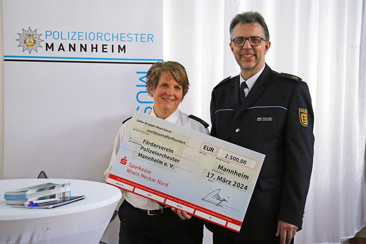 Großzügige Spende der Sparkasse Rhein Neckar Nord