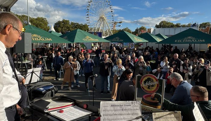O'zapft is - Rummel und Bieranstich auf der Oktobermess Mannheim